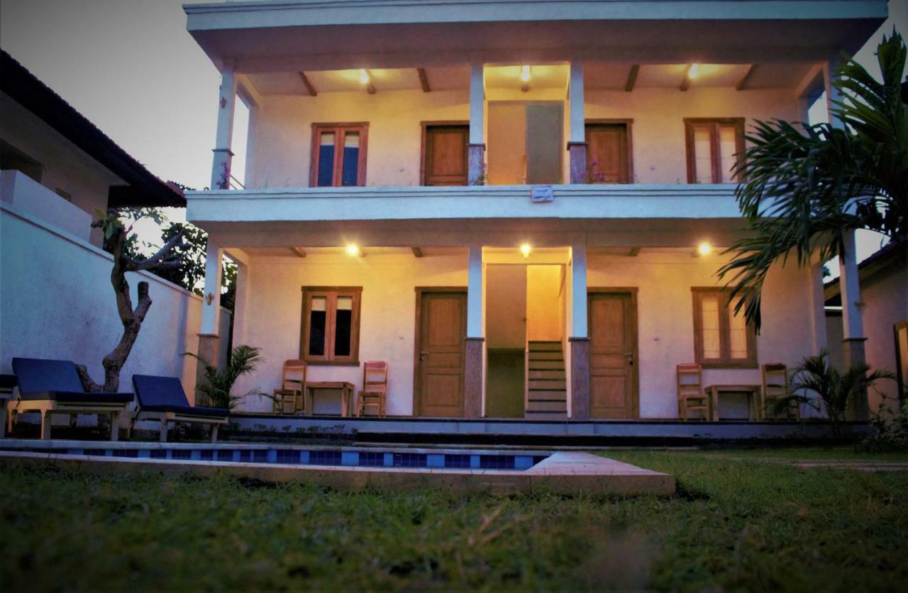 Adore Guesthouse Amed  Exterior photo